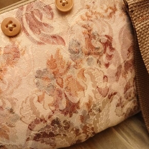 New Zippy Hanging Satin Wristlet Clutch Pouch Make-up Bags Button detail Florals - Picture 12 of 16